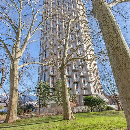 #hj The Mont-blanc Tower Breathtaking View Of The Summits Daire Grenoble